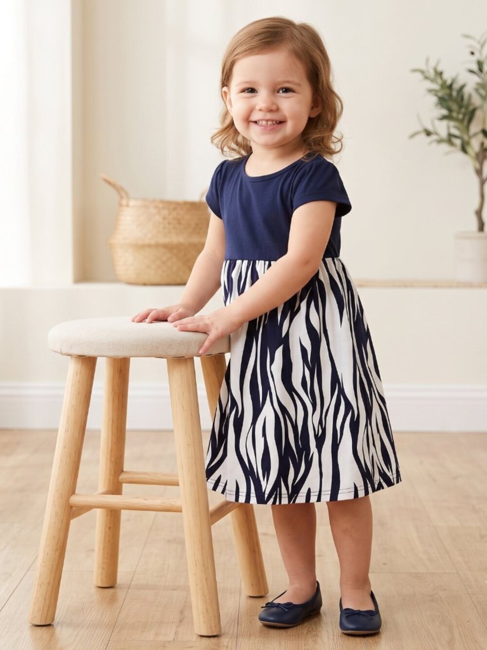 NWOT | Toddler Navy & White Zebra Print Dress | Flutter Sleeves | Size 100 (2/3T